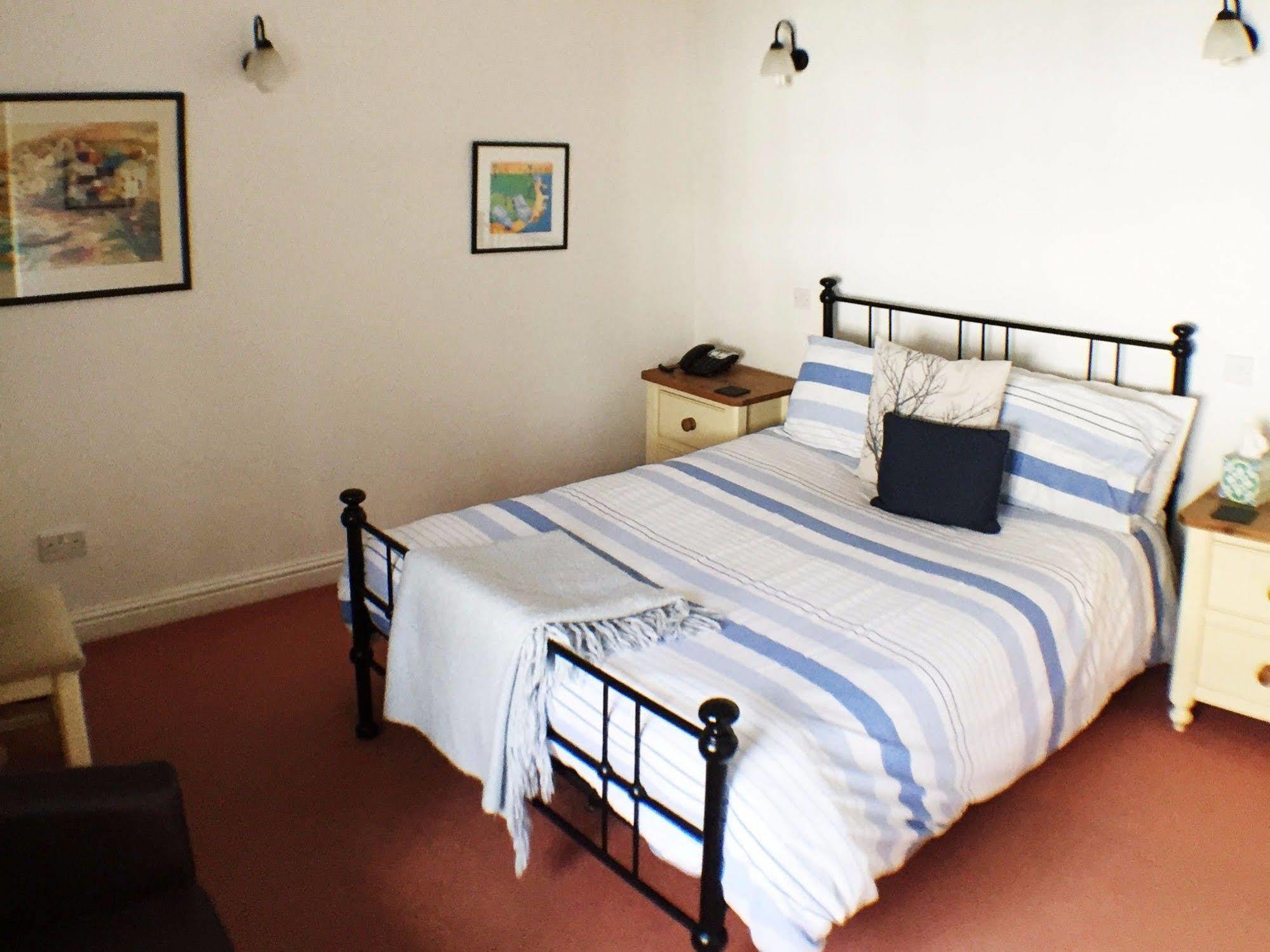 The White Hart Otel Sherington Dış mekan fotoğraf