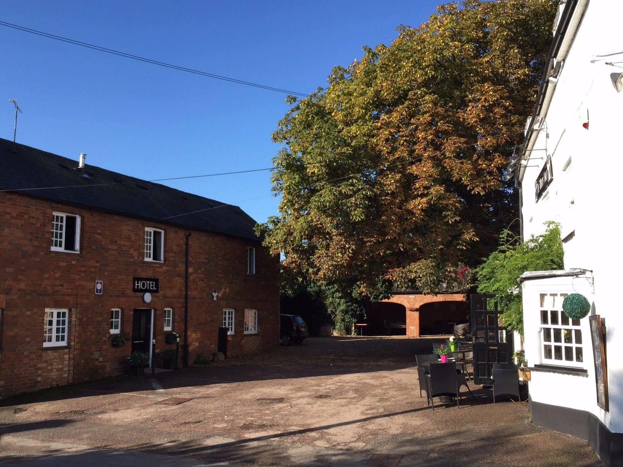 The White Hart Otel Sherington Dış mekan fotoğraf