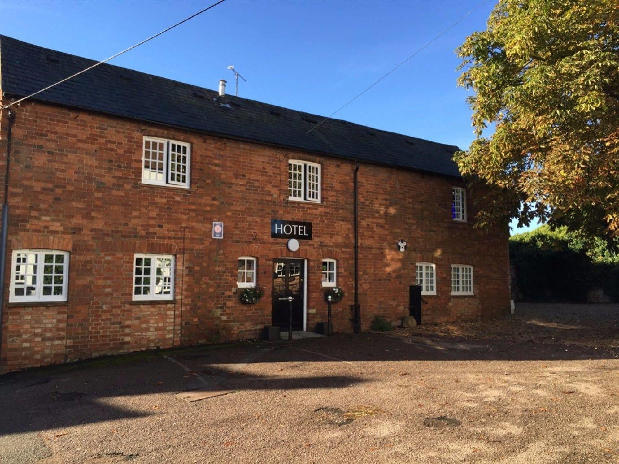 The White Hart Otel Sherington Dış mekan fotoğraf
